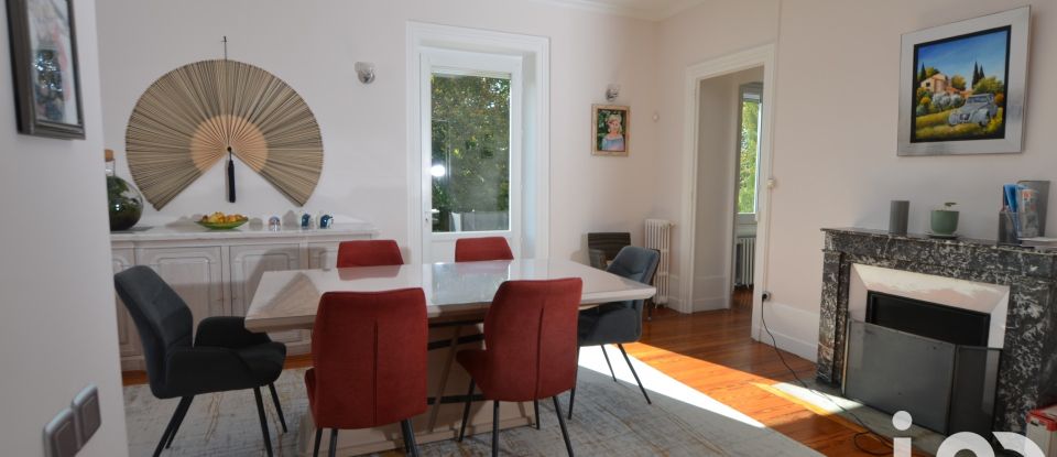 Maison 9 pièces de 285 m² à Périgneux (42380)