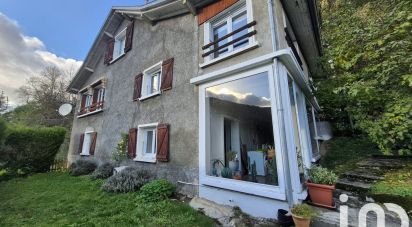 Traditional house 7 rooms of 217 m² in Bellegarde-sur-Valserine (01200)