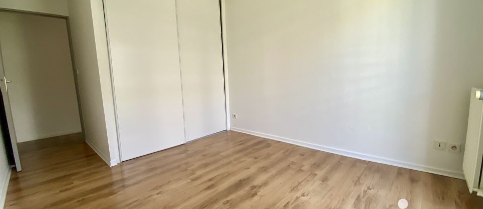 Appartement 5 pièces de 90 m² à Toulouse (31200)