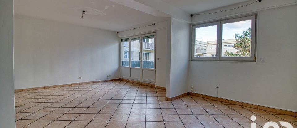 Appartement 5 pièces de 91 m² à Aubergenville (78410)