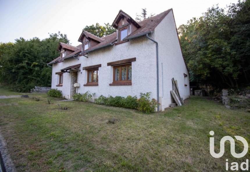 Maison traditionnelle 7 pièces de 162 m² à Fontenay-sur-Loing (45210)