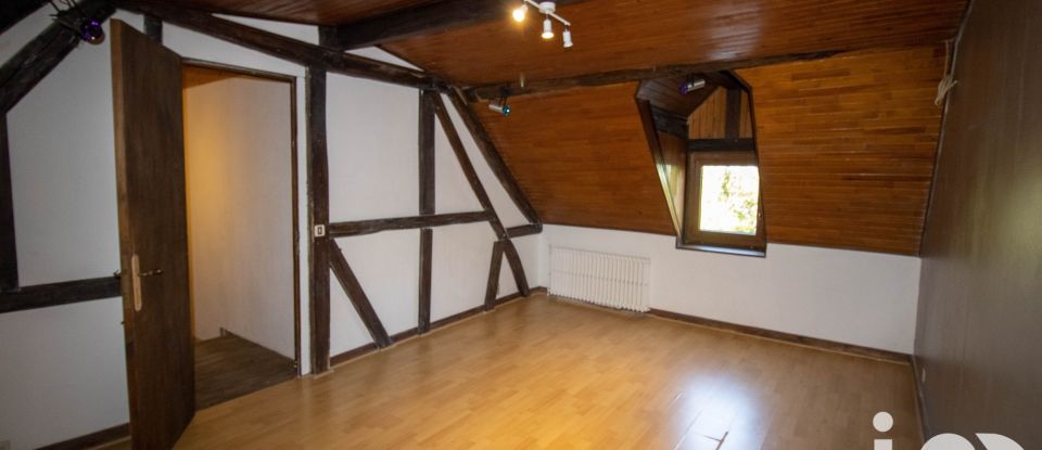 Traditional house 7 rooms of 162 m² in Fontenay-sur-Loing (45210)