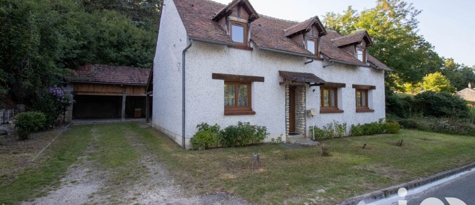 Traditional house 7 rooms of 162 m² in Fontenay-sur-Loing (45210)