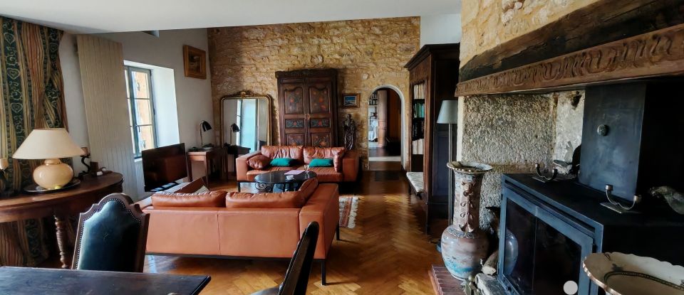 Maison 6 pièces de 143 m² à Sarlat-la-Canéda (24200)