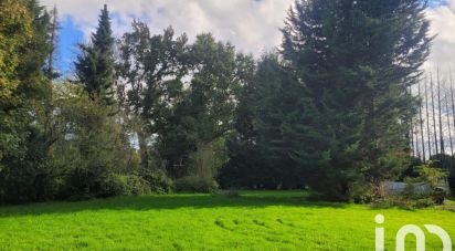 Land of 3,029 m² in Fatouville-Grestain (27210)