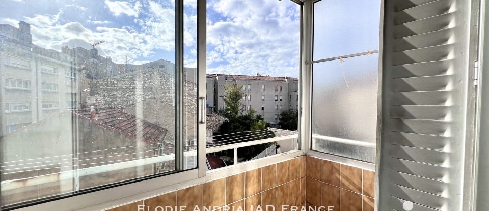 Appartement 3 pièces de 63 m² à Marseille (13003)