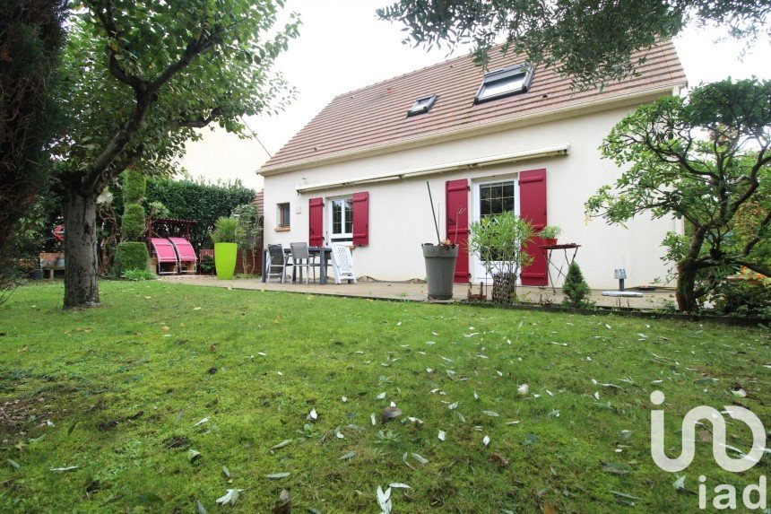 House 6 rooms of 113 m² in Cormeilles-en-Parisis (95240)