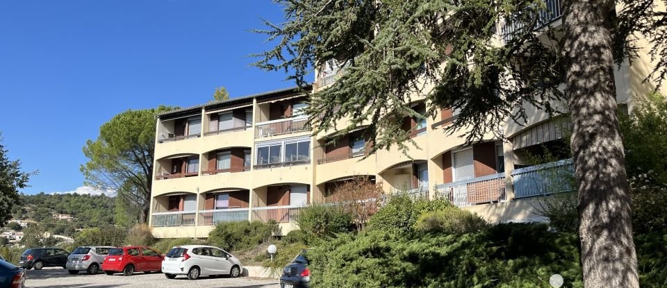 Appartement 1 pièce de 18 m² à Gréoux-les-Bains (04800)