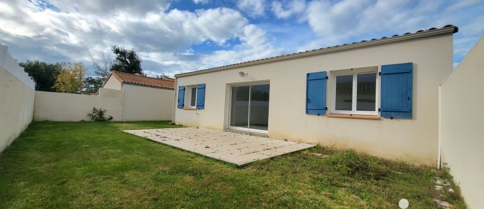 Traditional house 5 rooms of 89 m² in Bretignolles-sur-Mer (85470)