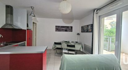 Apartment 2 rooms of 45 m² in Marseille (13008)