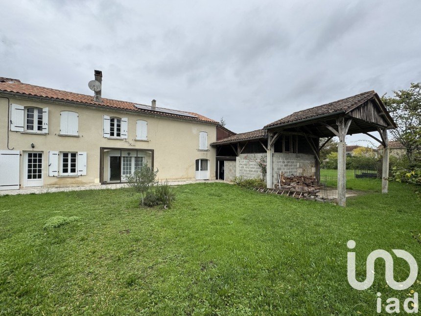 Traditional house 7 rooms of 159 m² in PARCOUL (24410)