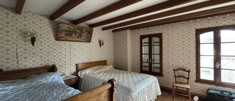 Traditional house 7 rooms of 159 m² in PARCOUL (24410)