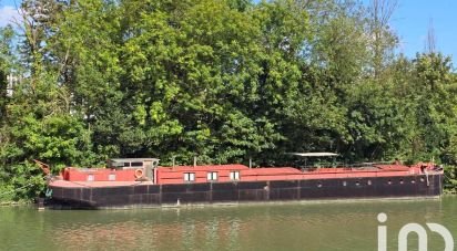 House boat 7 rooms of 160 m² in Joinville-le-Pont (94340)