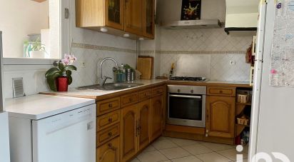 Traditional house 4 rooms of 102 m² in Pessac (33600)