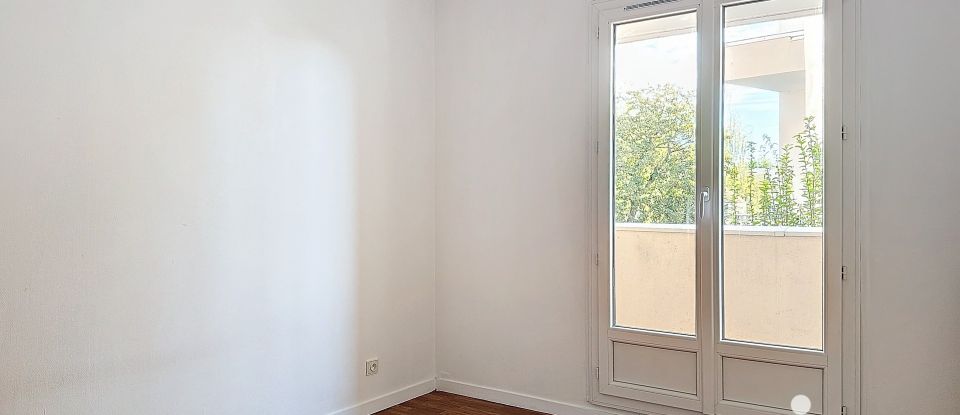 Appartement 2 pièces de 50 m² à Combs-la-Ville (77380)