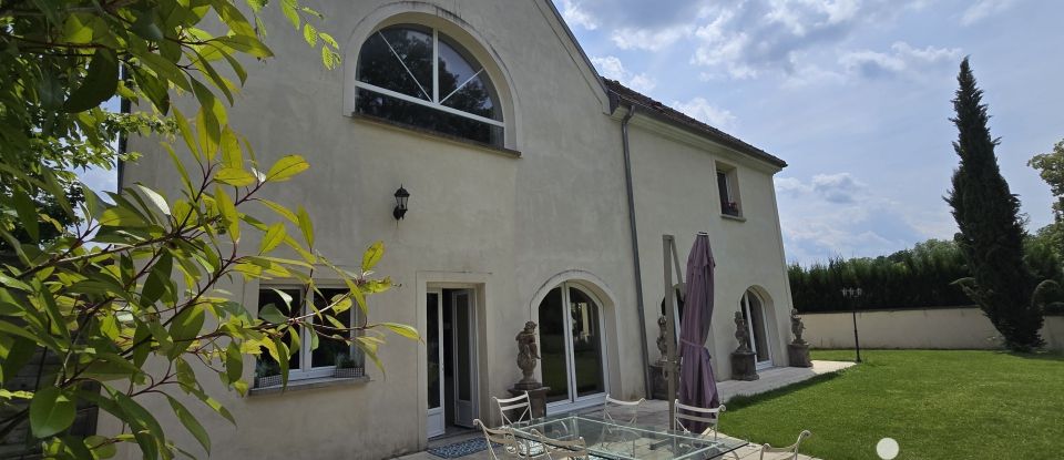 Architect house 8 rooms of 314 m² in Boissise-la-Bertrand (77350)