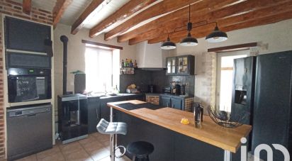 Traditional house 4 rooms of 98 m² in Chinon (37500)