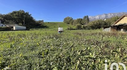 Terrain de 1 090 m² à Châteauneuf (73390)