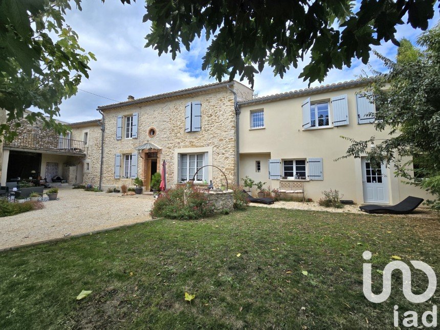 Maison de village 5 pièces de 158 m² à Saint-Victor-la-Coste (30290)