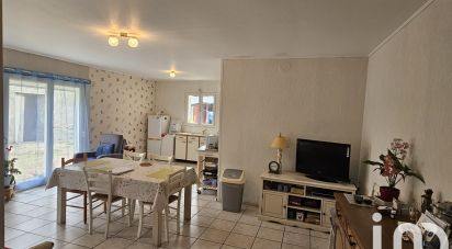 House 3 rooms of 68 m² in Naintré (86530)