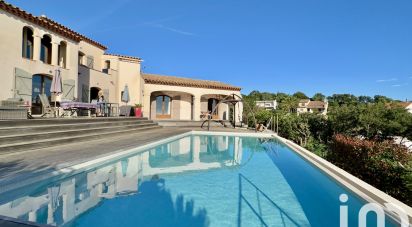 House 6 rooms of 180 m² in Roquebrune-sur-Argens (83380)