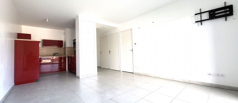 Appartement 2 pièces de 46 m² à L'Étrat (42580)