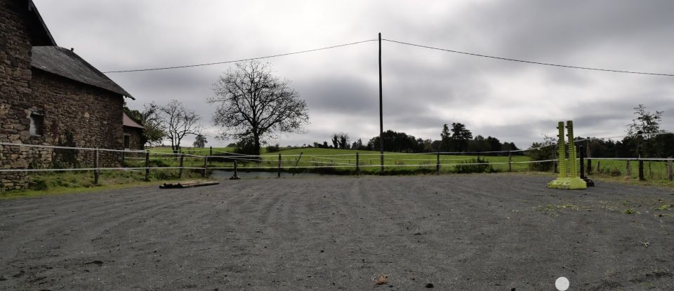 Farm 5 rooms of 143 m² in Saint-Pardoux-Corbier (19210)