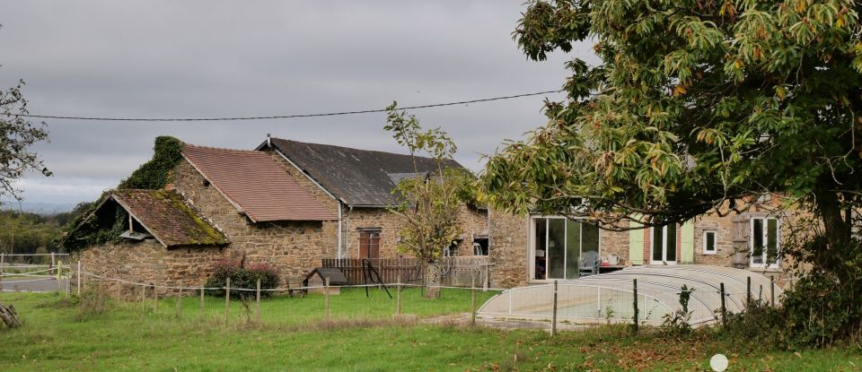 Farm 5 rooms of 143 m² in Saint-Pardoux-Corbier (19210)