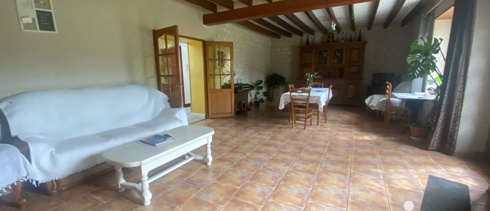 Traditional house 15 rooms of 400 m² in Mayet (72360)