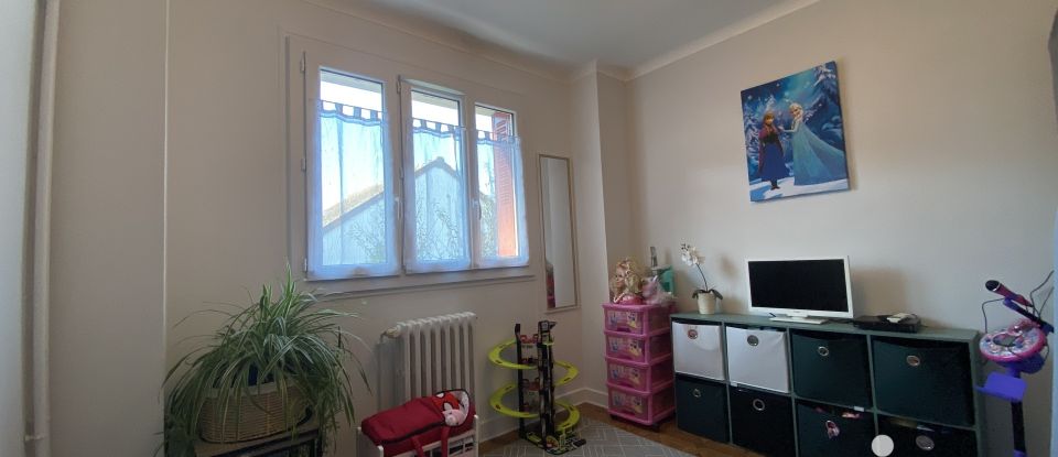 Maison 6 pièces de 130 m² à Guéret (23000)