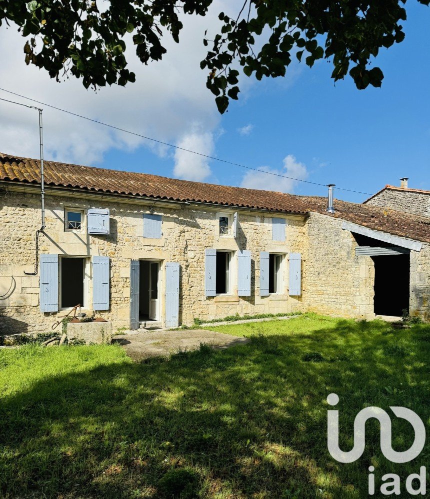 House 5 rooms of 121 m² in Saint-Savinien (17350)