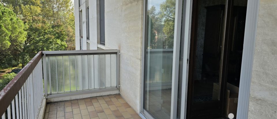 Apartment 3 rooms of 69 m² in Avignon (84000)