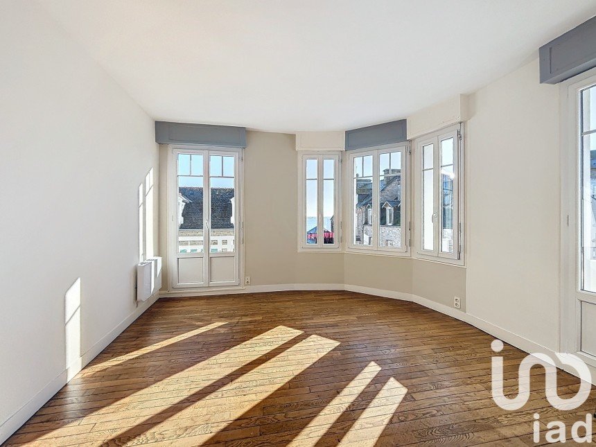 Apartment 4 rooms of 95 m² in Saint-Cast-le-Guildo (22380)