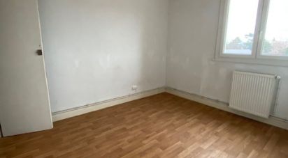 Apartment 4 rooms of 72 m² in Tarbes (65000)