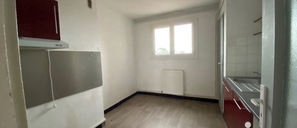 Apartment 4 rooms of 72 m² in Tarbes (65000)