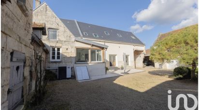 Farm 8 rooms of 200 m² in Compiègne (60200)