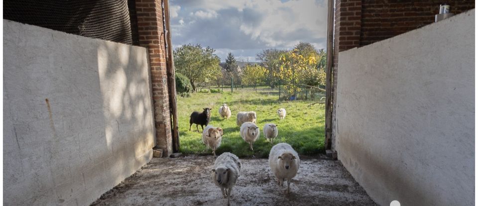 Farm 8 rooms of 200 m² in Compiègne (60200)