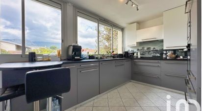 Appartement 5 pièces de 83 m² à Toulon (83000)