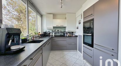 Appartement 5 pièces de 83 m² à Toulon (83000)