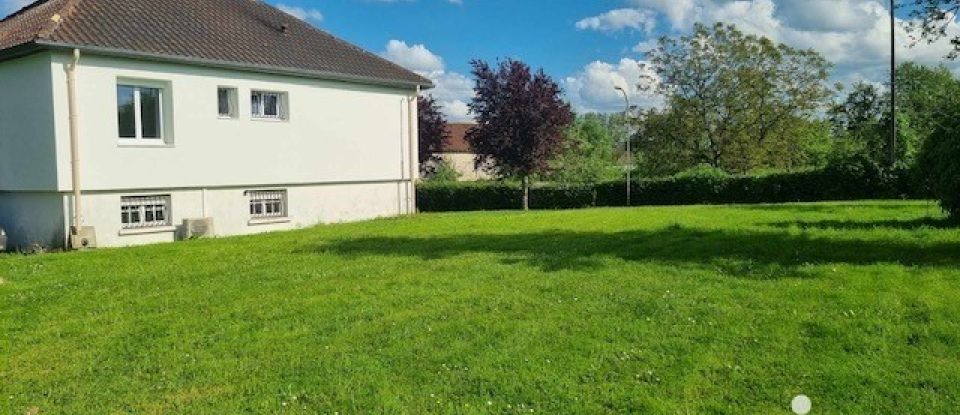 Maison traditionnelle 4 pièces de 72 m² à La Villeneuve-au-Chêne (10140)