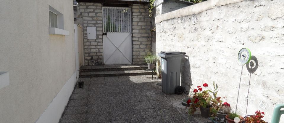 Village house 4 rooms of 85 m² in Laon (02000)