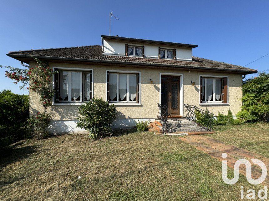 House 6 rooms of 142 m² in Saint-Léger-des-Vignes (58300)