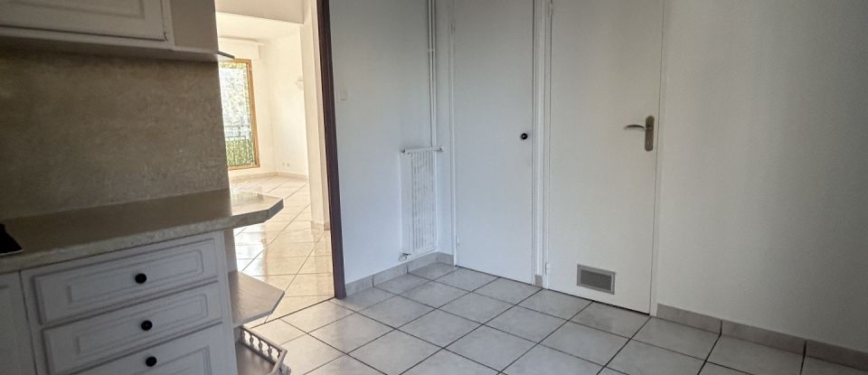 Appartement 4 pièces de 72 m² à Avignon (84000)