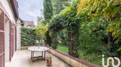 Maison traditionnelle 8 pièces de 185 m² à Croissy-sur-Seine (78290)