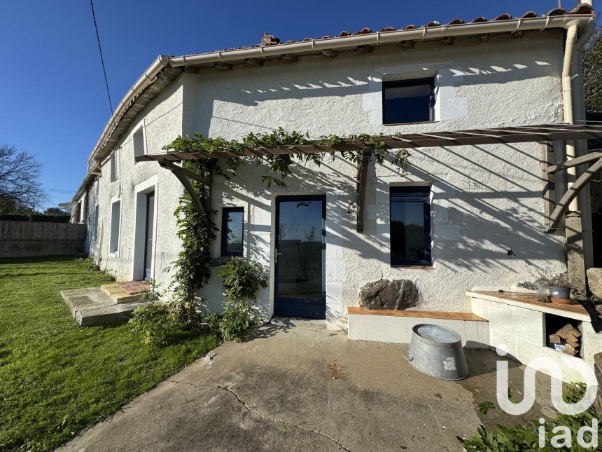 Village house 5 rooms of 128 m² in Breuil-Barret (85120)