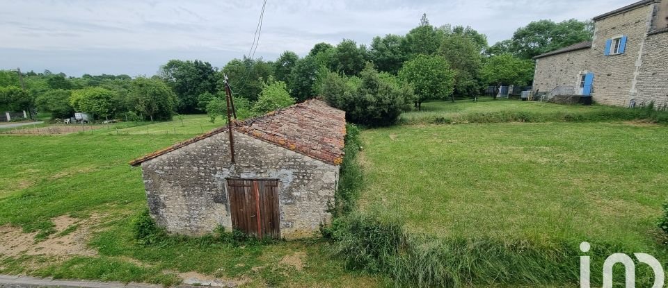 Country house 6 rooms of 157 m² in Rouillac (16170)