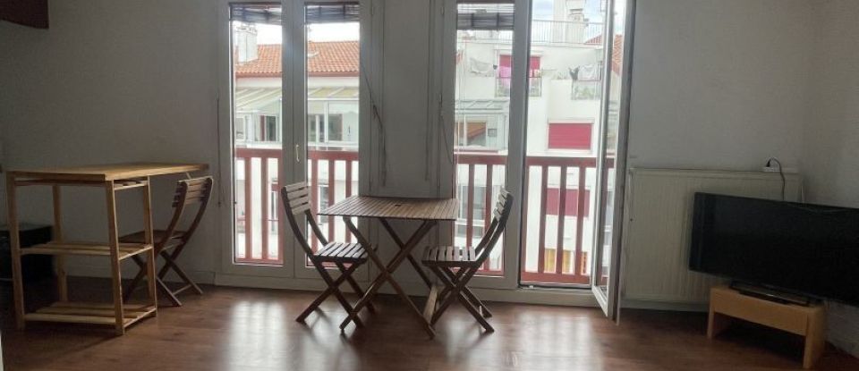 Apartment 2 rooms of 28 m² in Hendaye (64700)