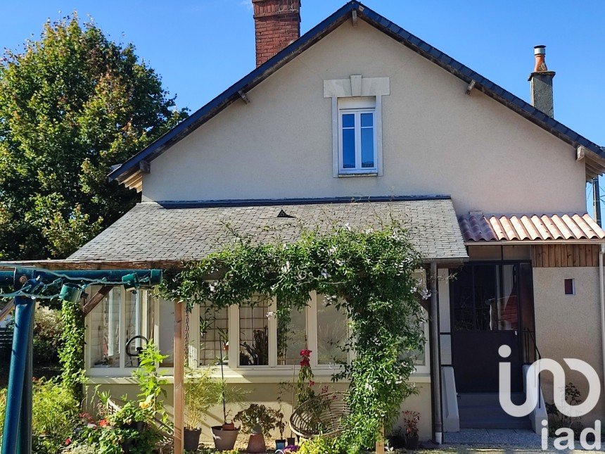 Maison 6 pièces de 105 m² à Loudun (86200)