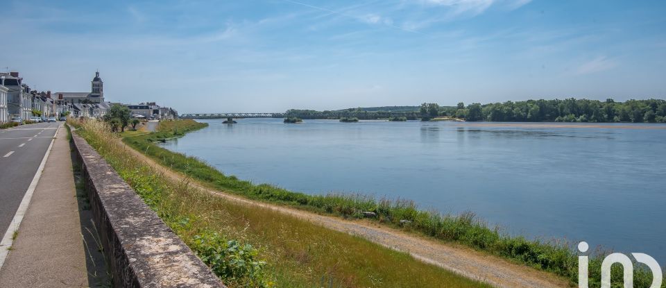 Maison traditionnelle 12 pièces de 268 m² à Loire-Authion (49250)