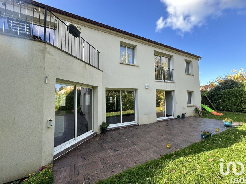 Maison 6 pièces de 145 m² à Compiègne (60200)